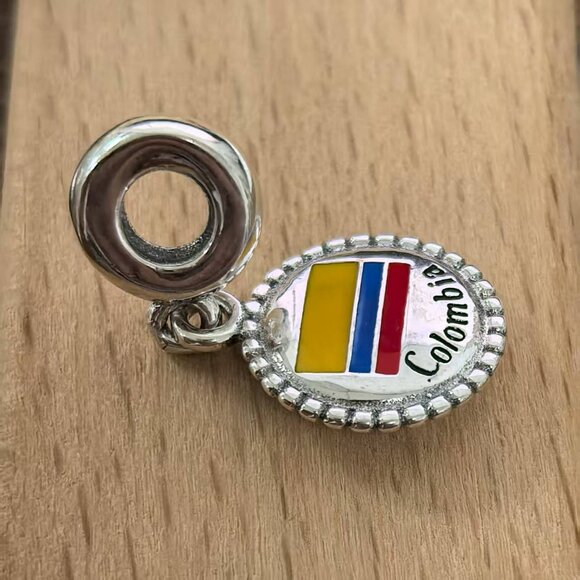 Pandora Colombia Flag Exclusive Charm Pendant, S925 Silver Bracelets - Picture 3 of 4